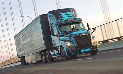 freightliner all electric truck